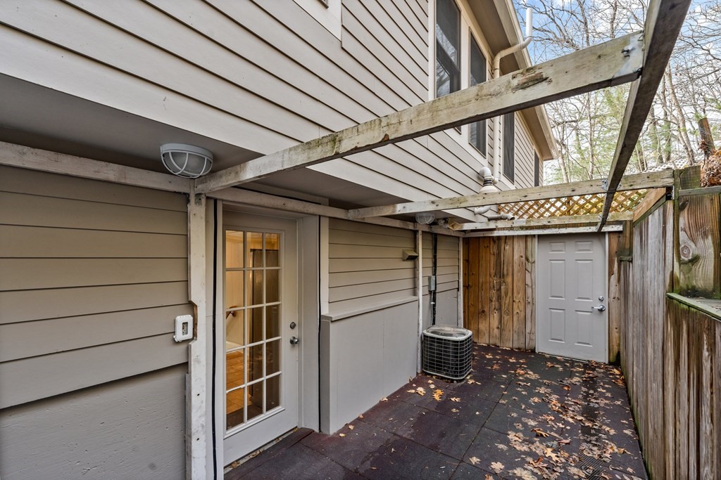 39 Leamington Road, Unit 39 Boston, MA 02135 - Photo 30 of 32 a view of entryway door of the house