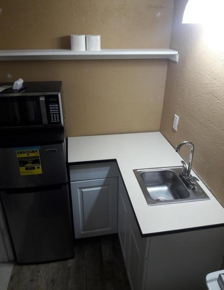 1150 West 1st Street Riviera Beach, FL 33404 - Photo 3 of 20 1