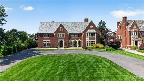 $4,850,000 | 5795 Lindell Boulevard, St. Louis, MO 63112