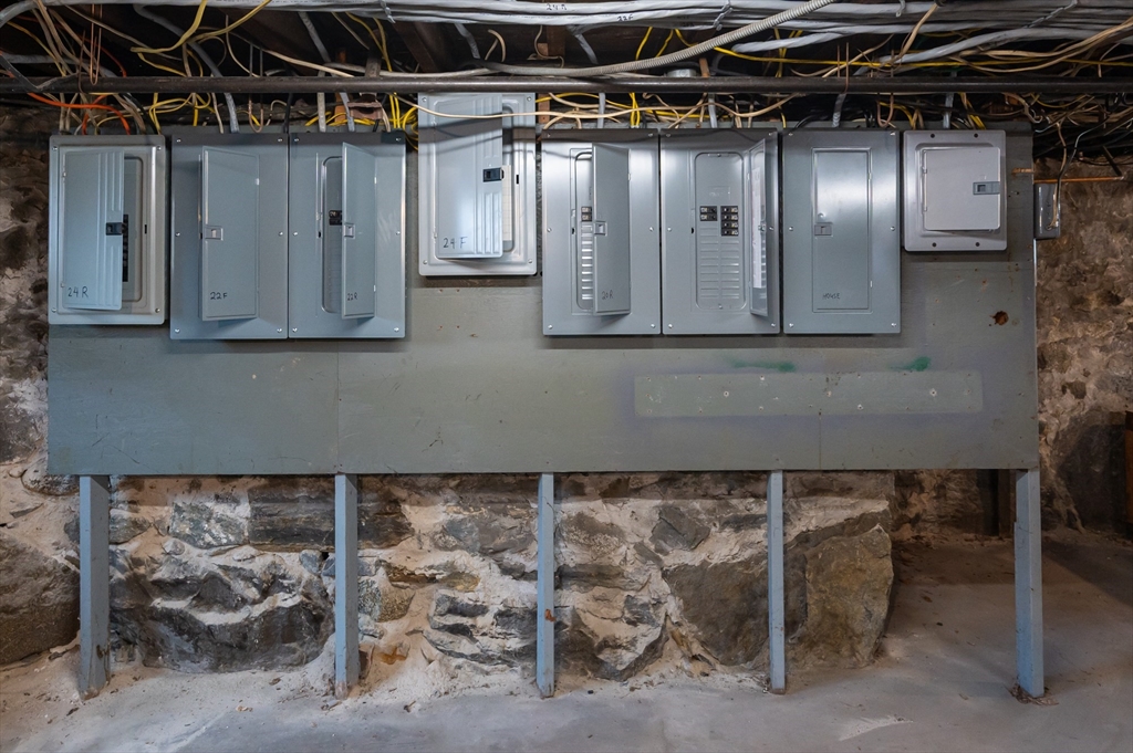 18 Edson Street Lowell, MA 01851 - Photo 35 of 41