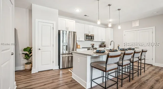 $1,976 | 4000 Margaret Street, Unit TH2, Beaufort, SC 29906