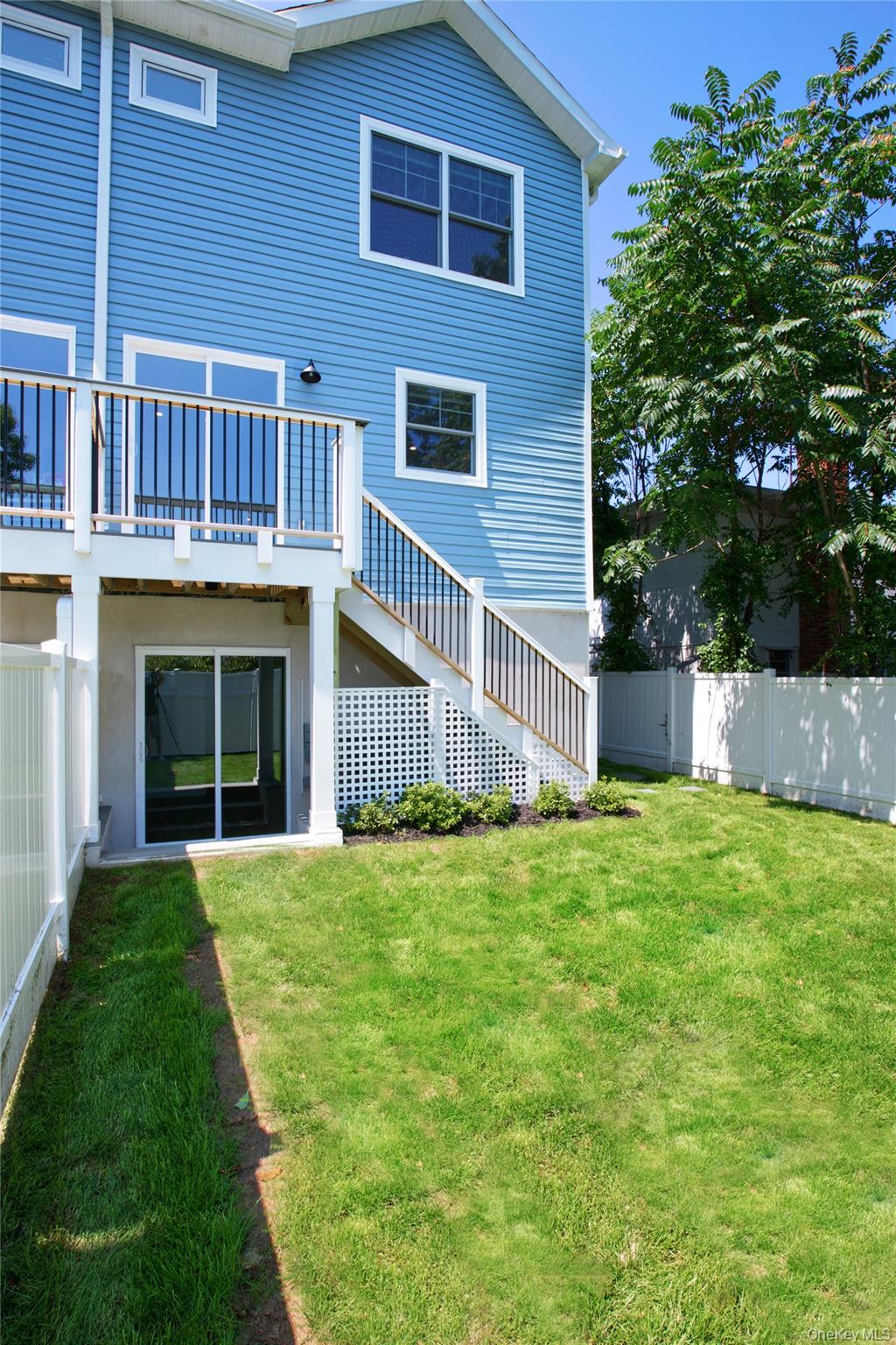 42 Linwood Road North, Unit B Port Washington, NY 11050 - Photo 34 of 35 Gallery Image 34