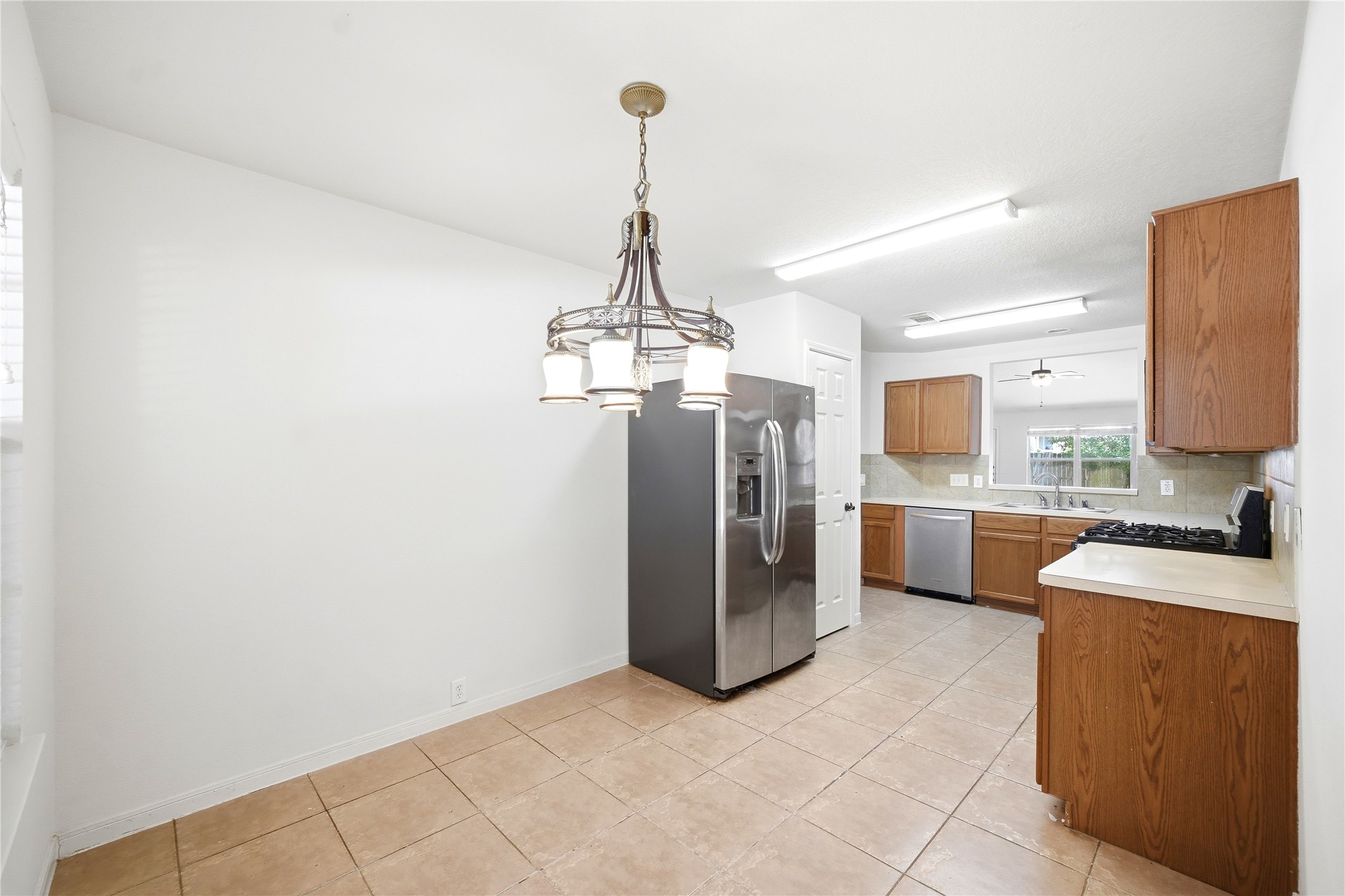 727 Cypresswood Ridge Spring, TX 77373 - Photo 11 of 30