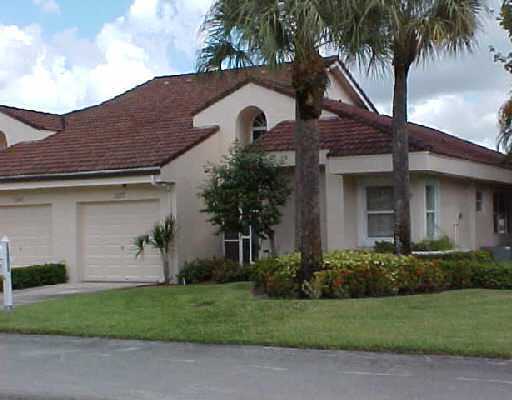 11137 Rios Road, Unit 113 Boca Raton, FL 33498 - Photo 1 of 8 Primary Photo