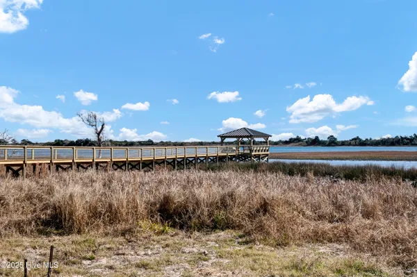 $683,328 | 209 Lookout Point, Hampstead, NC 28443