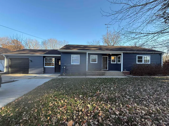 $199,900 | 1633 Crescent Beloit Wi 53511, Beloit, WI 53511