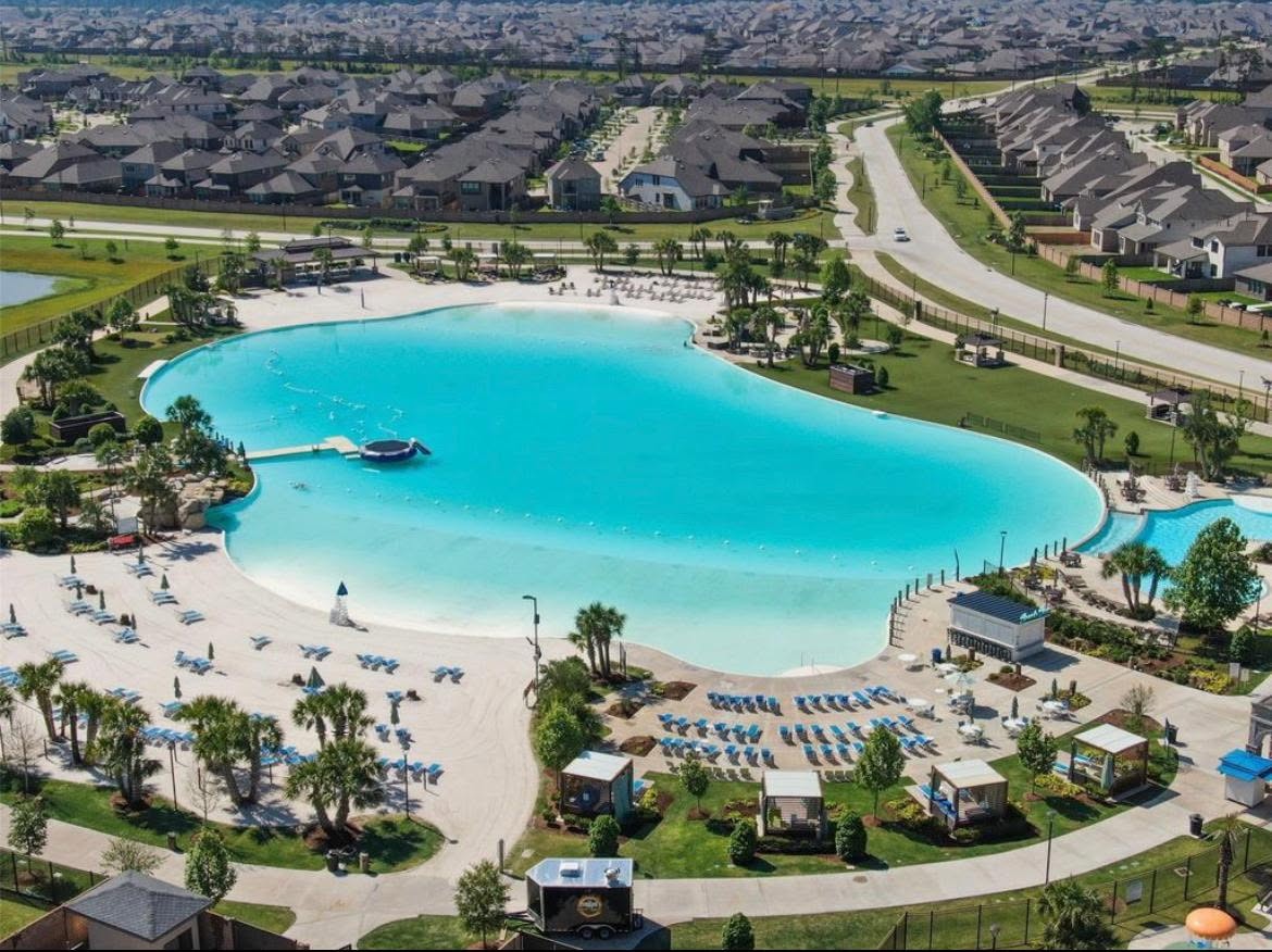 15814 Weston Ridge Drive Humble, TX 77346 - Photo 40 of 43 If we can't go to the sea, here we have a crystal clear lagoon that imitates it. since its surroundings have sea sand that makes you feel that feeling of well-being on your feet.