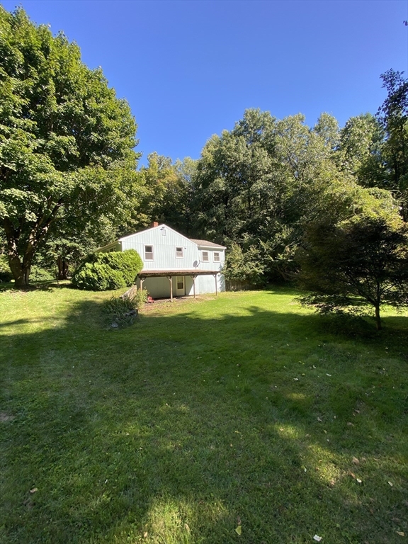 520 Southbridge Road Warren, MA 01585 - Photo 4 of 29
