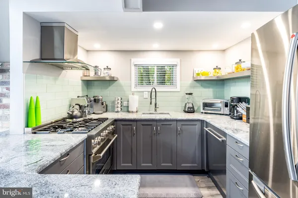 $695,000 | 197 Aspen Way, Basye, VA 22842