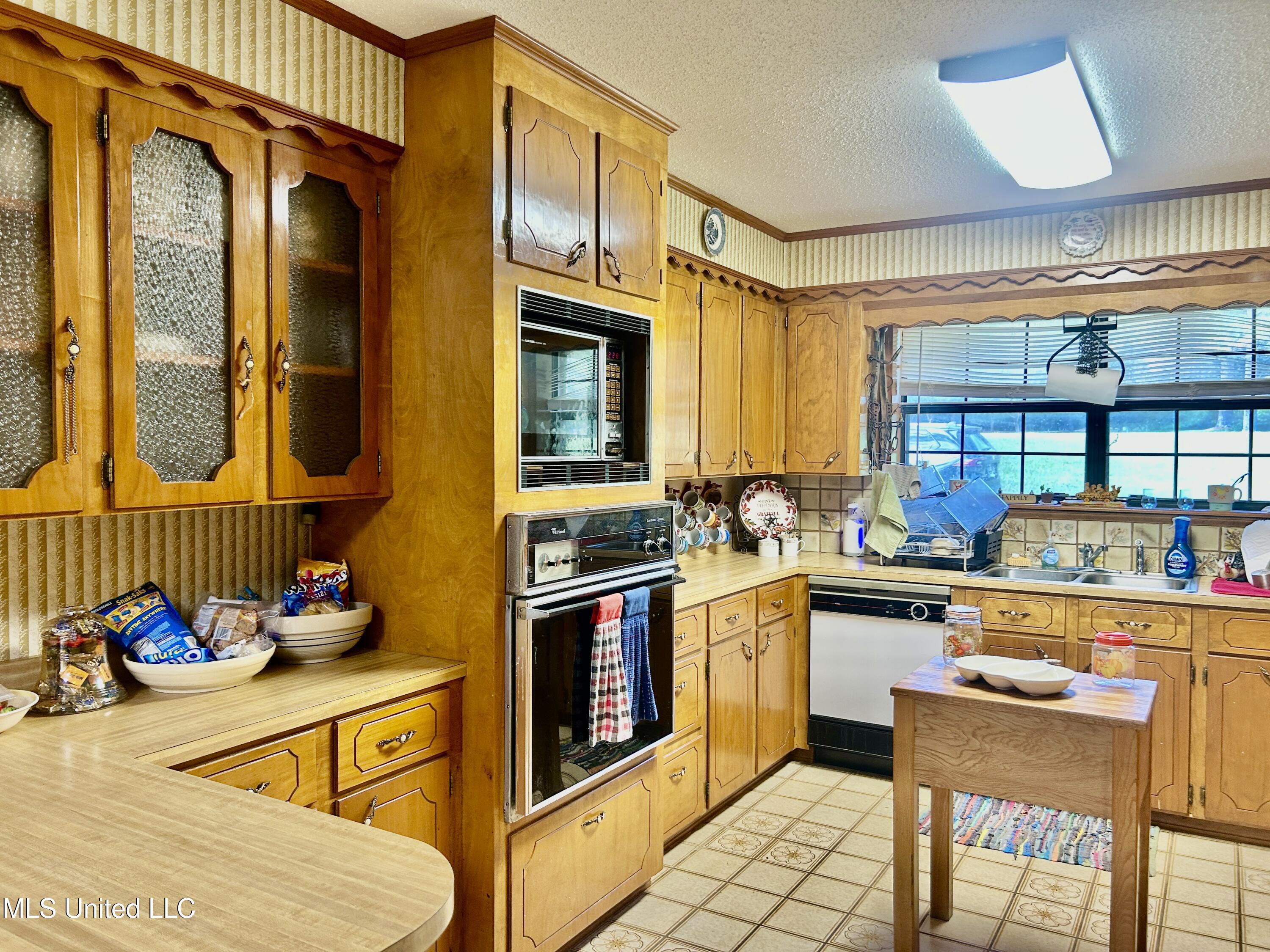 1184 Hawthorne Drive McComb, MS 39648 - Photo 20 of 39 IMG_6427