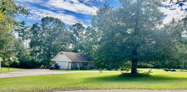 $349,000 | 1184 Hawthorne Drive, McComb, MS 39648