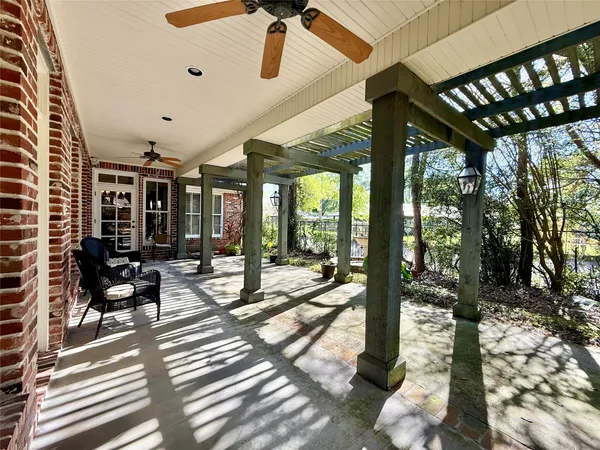 $379,000 | 7950 Collier Road, Beaumont, TX 77706