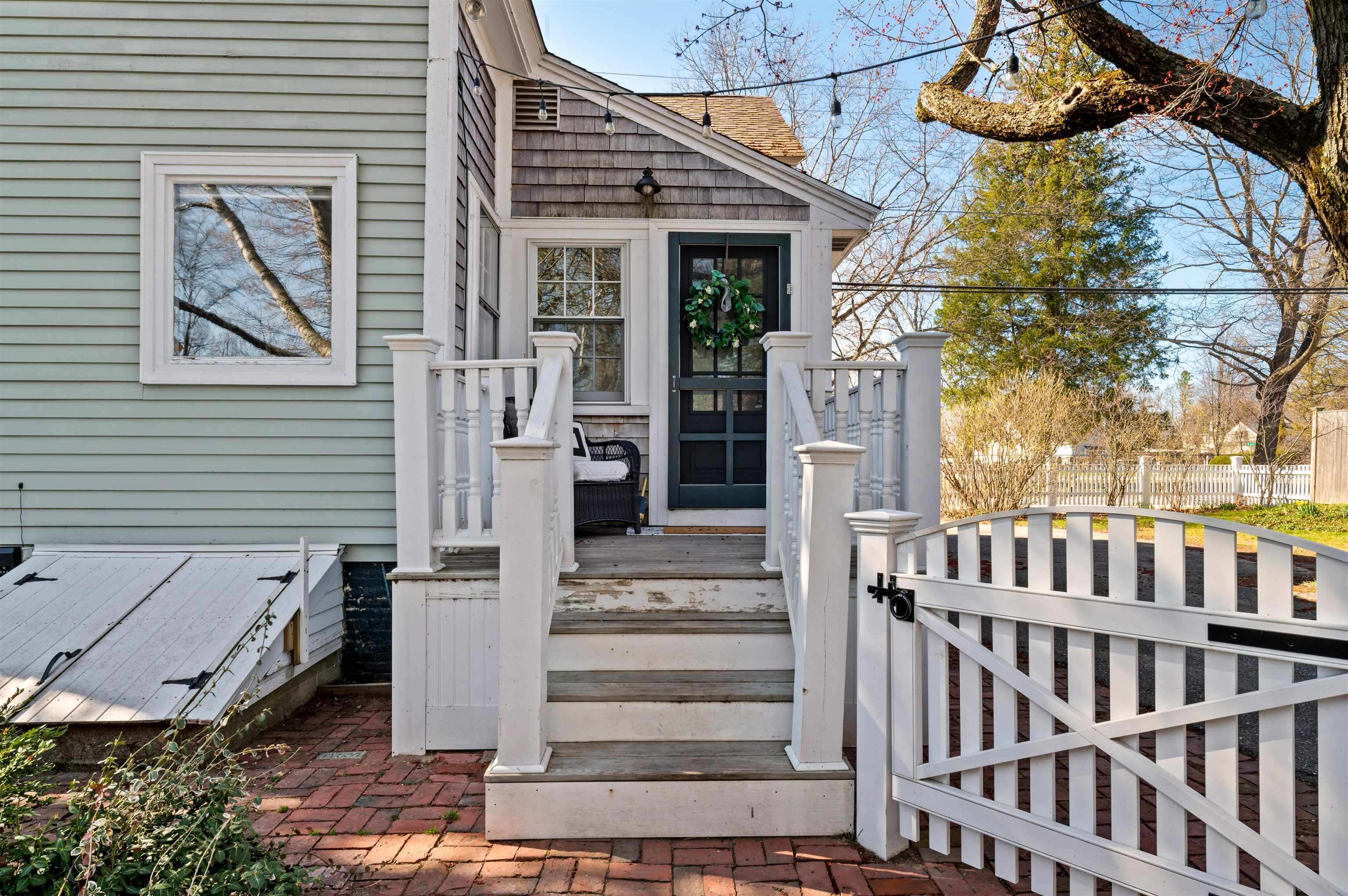 46 Linden Street Exeter, NH 03833 - Photo 6 of 42