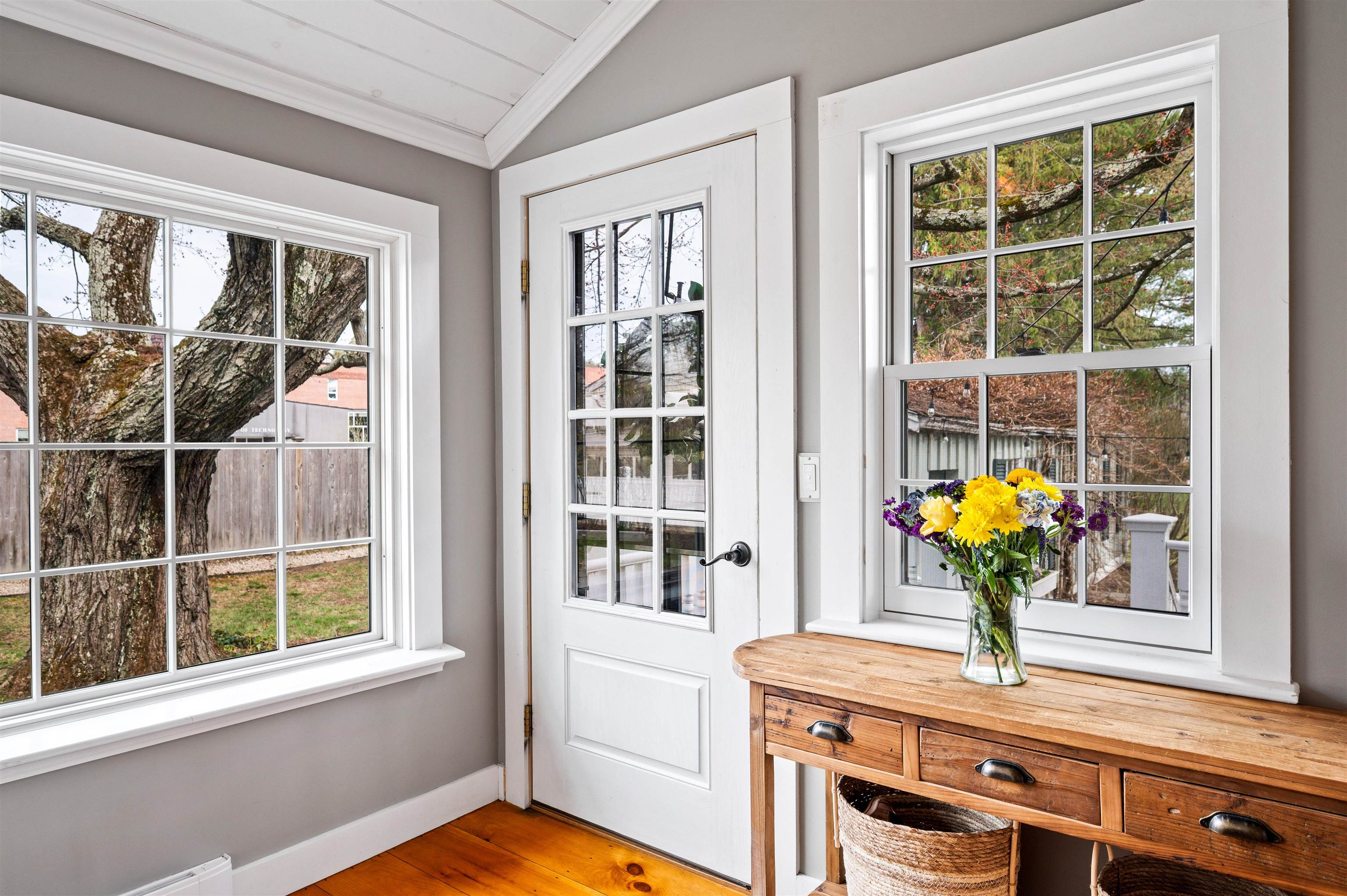 46 Linden Street Exeter, NH 03833 - Photo 7 of 42