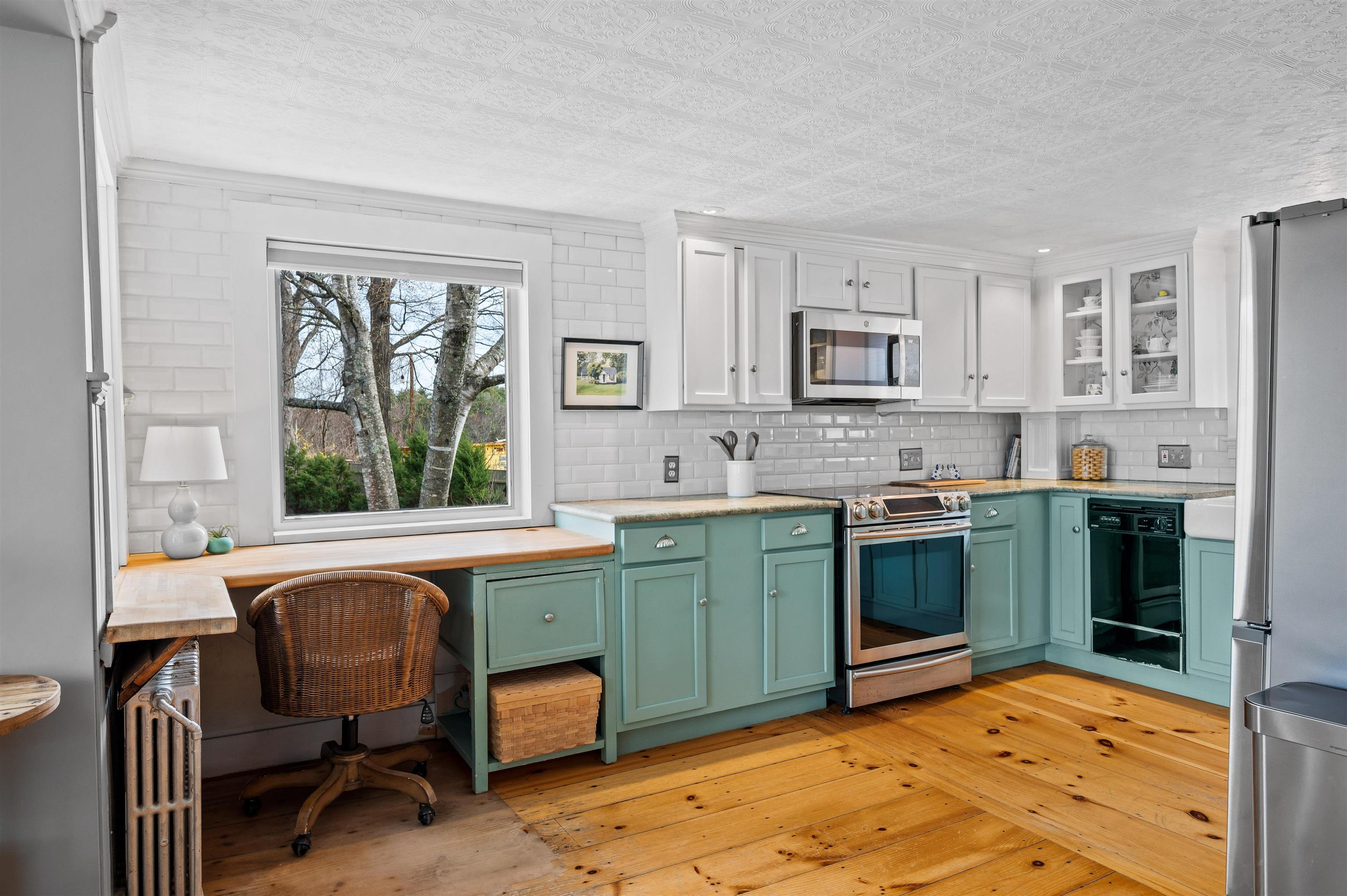 46 Linden Street Exeter, NH 03833 - Photo 10 of 42