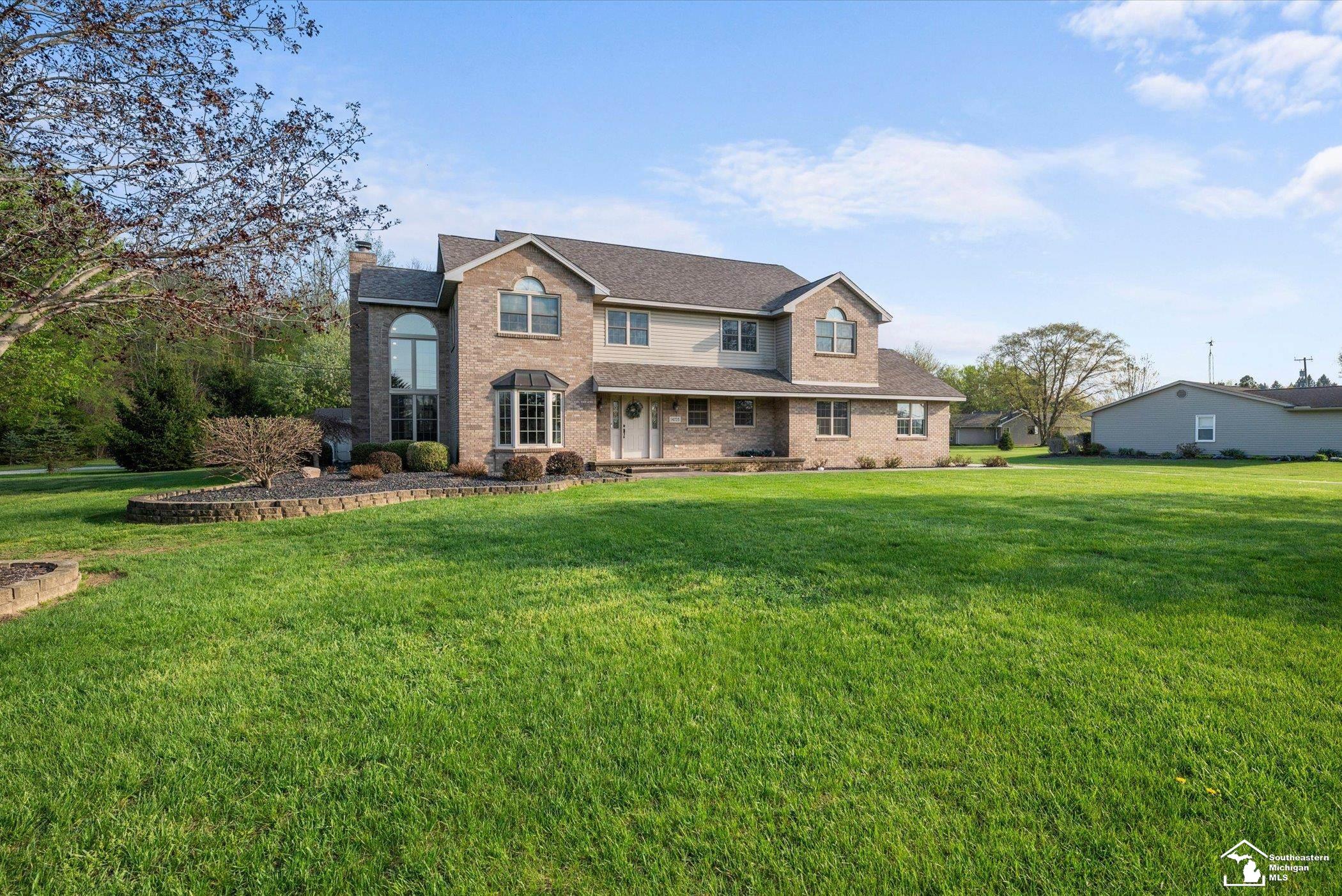 14725 Dixon Road Dundee, MI 48131 - Photo 2 of 44