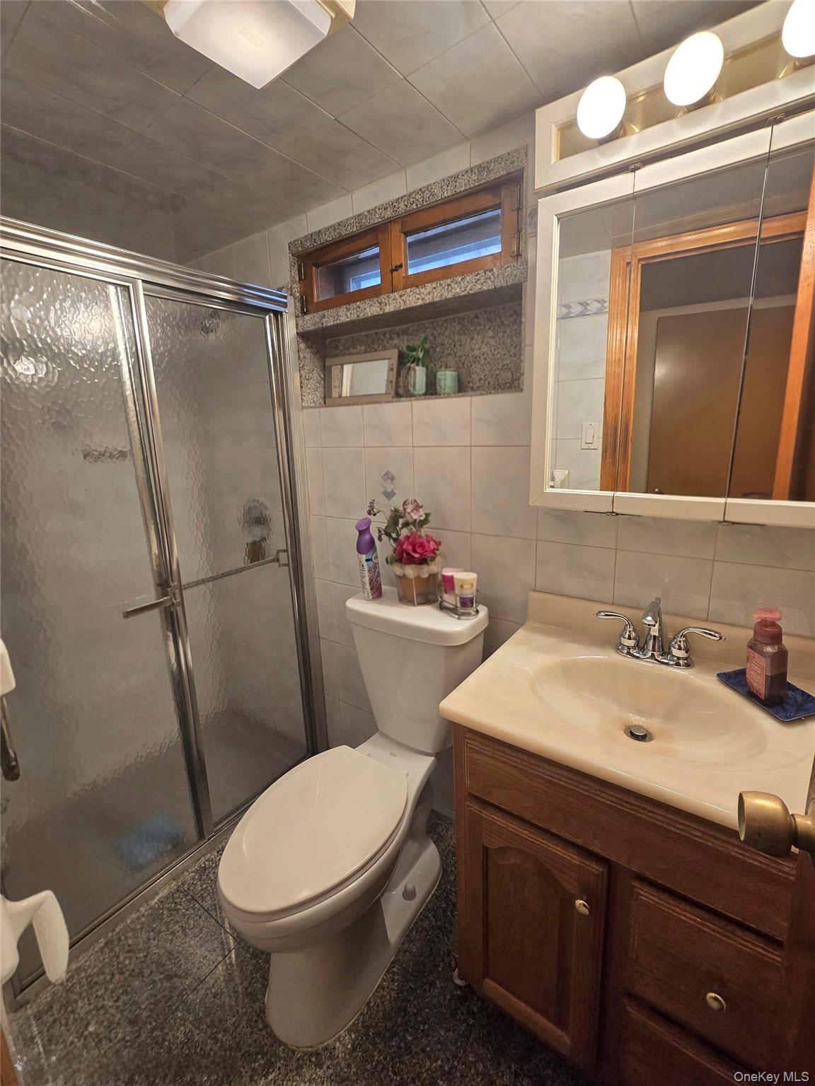 90-01 Albert Road Queens, NY 11417 - Photo 17 of 24