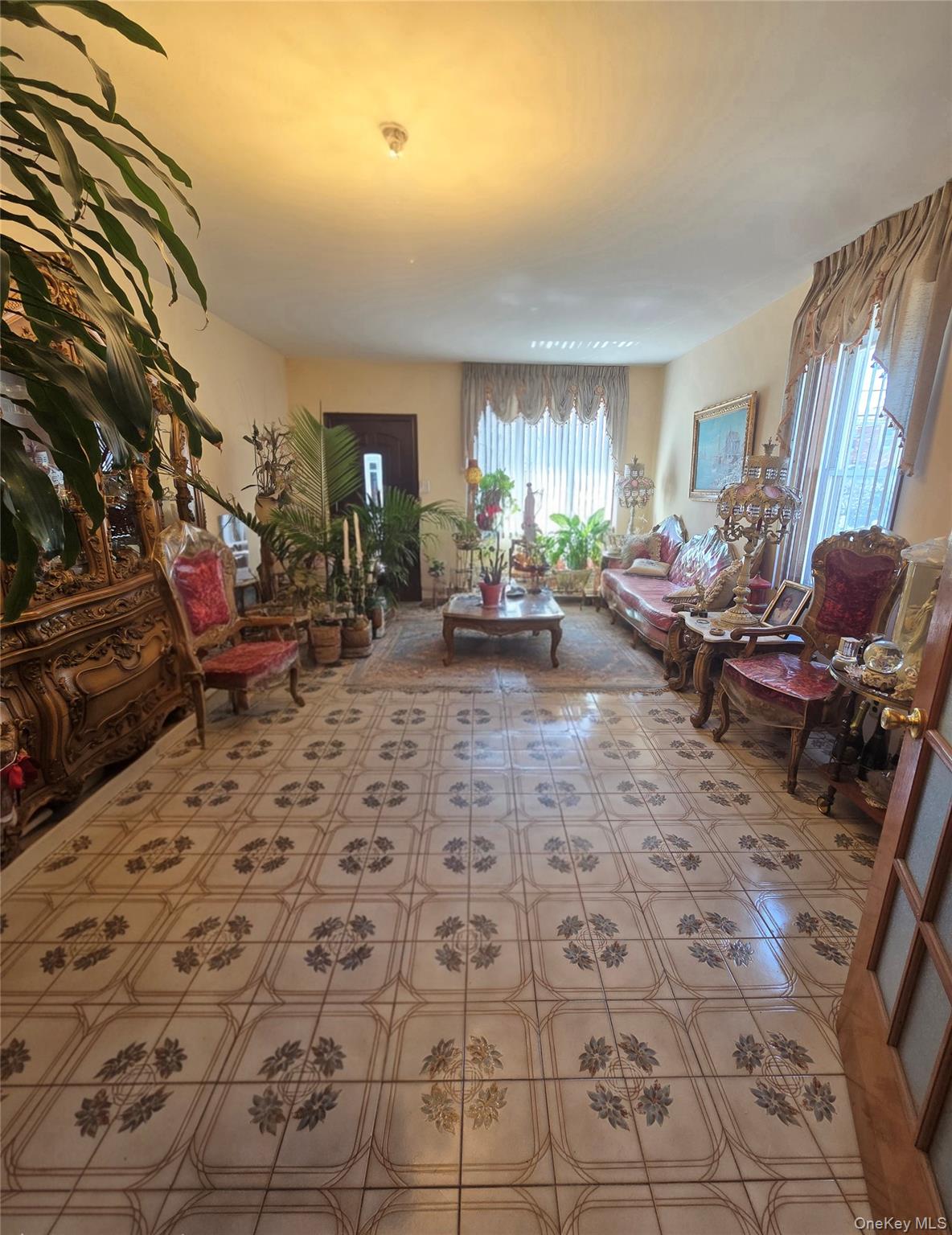 90-01 Albert Road Queens, NY 11417 - Photo 5 of 24