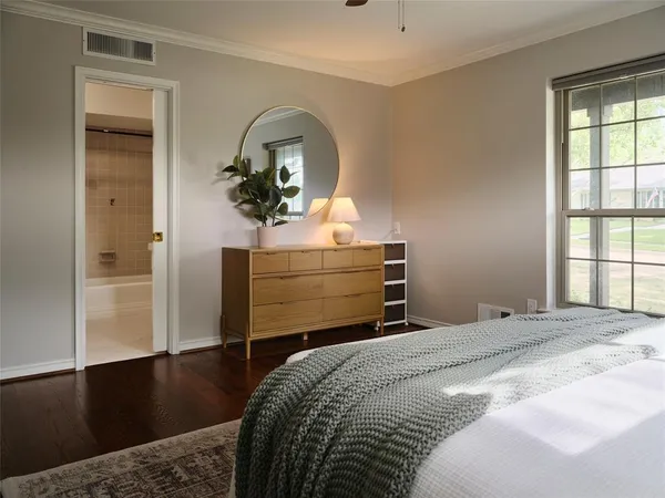 $1,350,000 | 7116 Aberdeen Avenue, Dallas, TX 75230