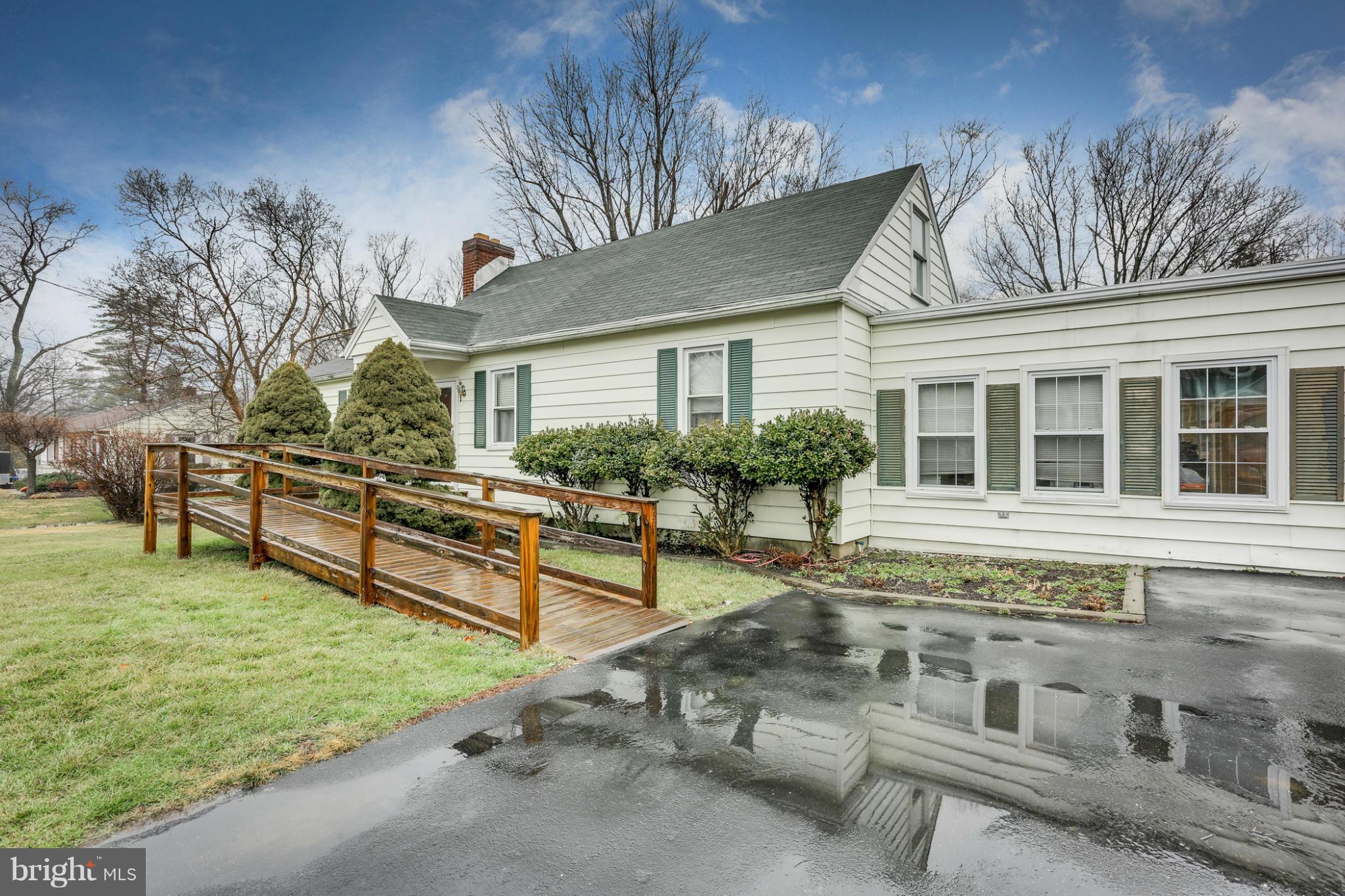 927 Waters Avenue Fallston, MD 21047 - Photo 1 of 27 Exterior (Front)