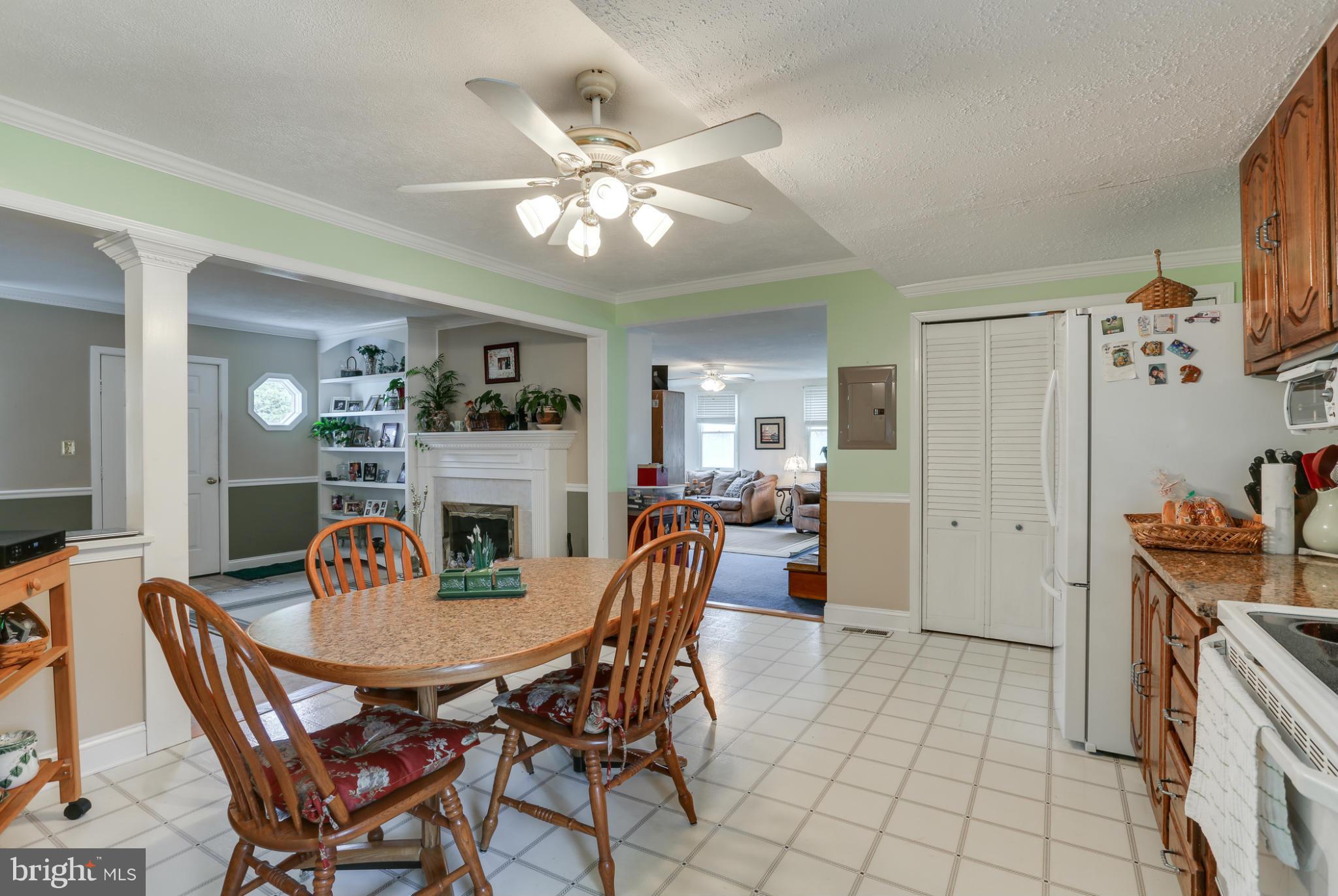 927 Waters Avenue Fallston, MD 21047 - Photo 11 of 27 Kitchen