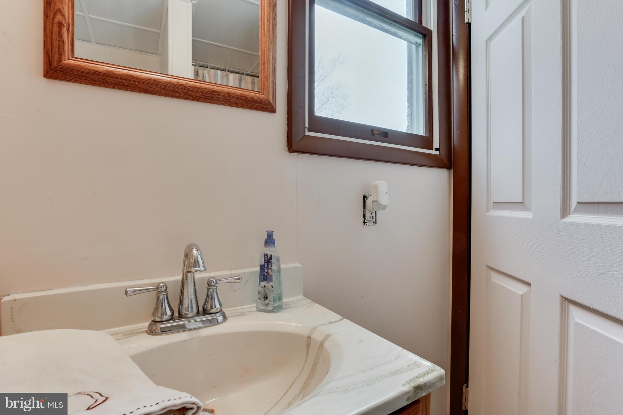 927 Waters Avenue Fallston, MD 21047 - Photo 17 of 27 Bath