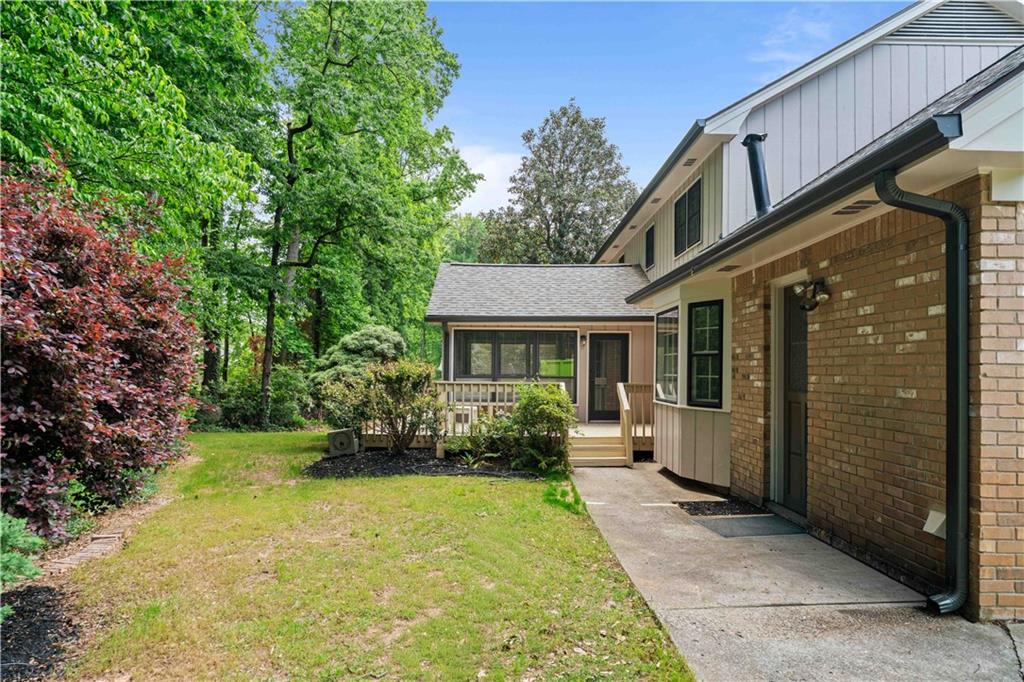 4955 Mill Stream Court Atlanta, GA 30338 - Photo 7 of 53