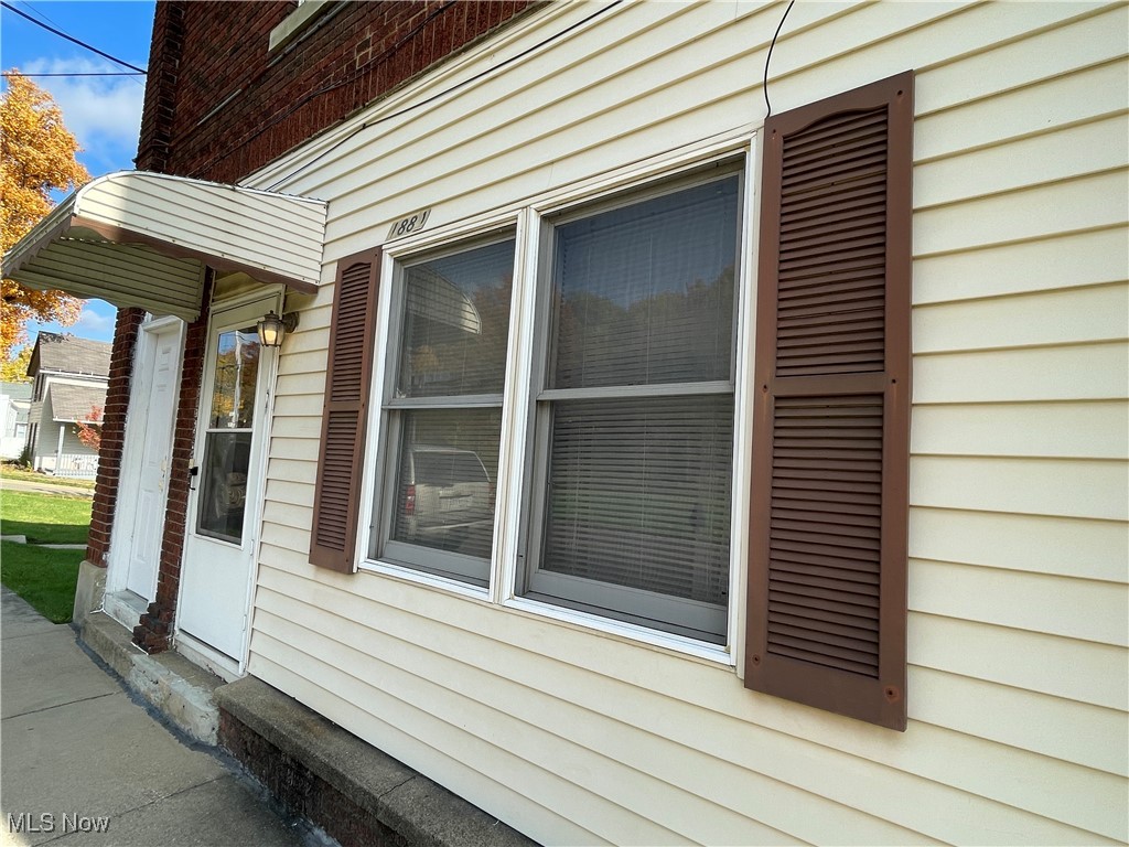 1881 Manchester Road Akron, OH 44314 - Photo 16 of 31 View of side of property