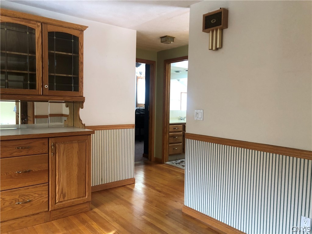 107 Clearview Road Syracuse, NY 13214 - Photo 21 of 37