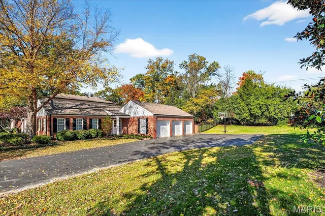 $4,600,000 | 11 Fordyce Lane, Ladue, MO 63124