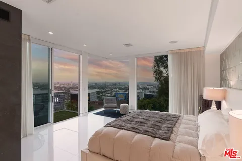 $4,500,000 | 1377 Miller Place, Los Angeles, CA 90069
