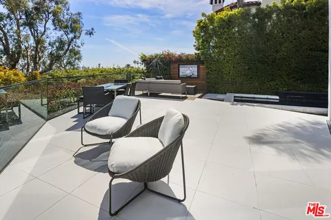 $4,500,000 | 1377 Miller Place, Los Angeles, CA 90069