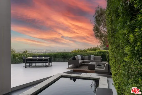 $4,500,000 | 1377 Miller Place, Los Angeles, CA 90069