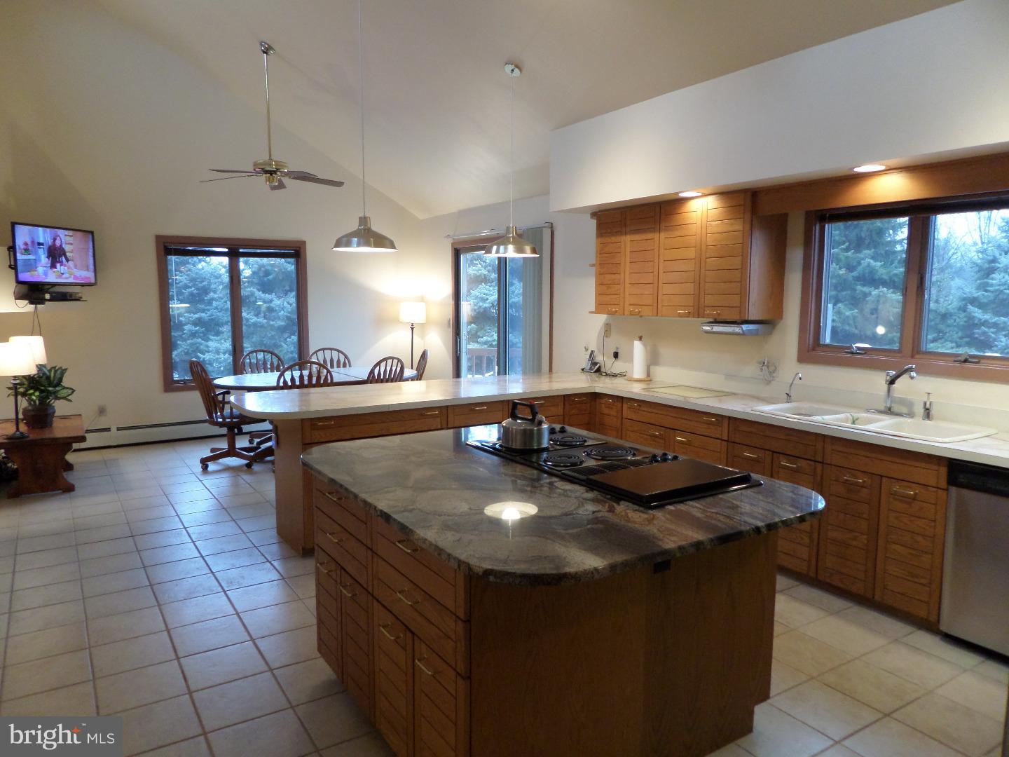 81 Line Road Trenton, NJ 08690 - Photo 12 of 24 Kitchen