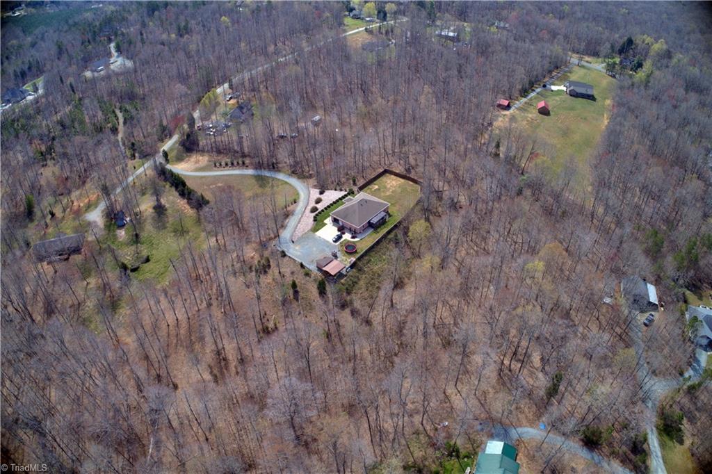 293 Winding Ridge Lane Lexington, NC 27292 - Photo 7 of 27 Gallery Image 7