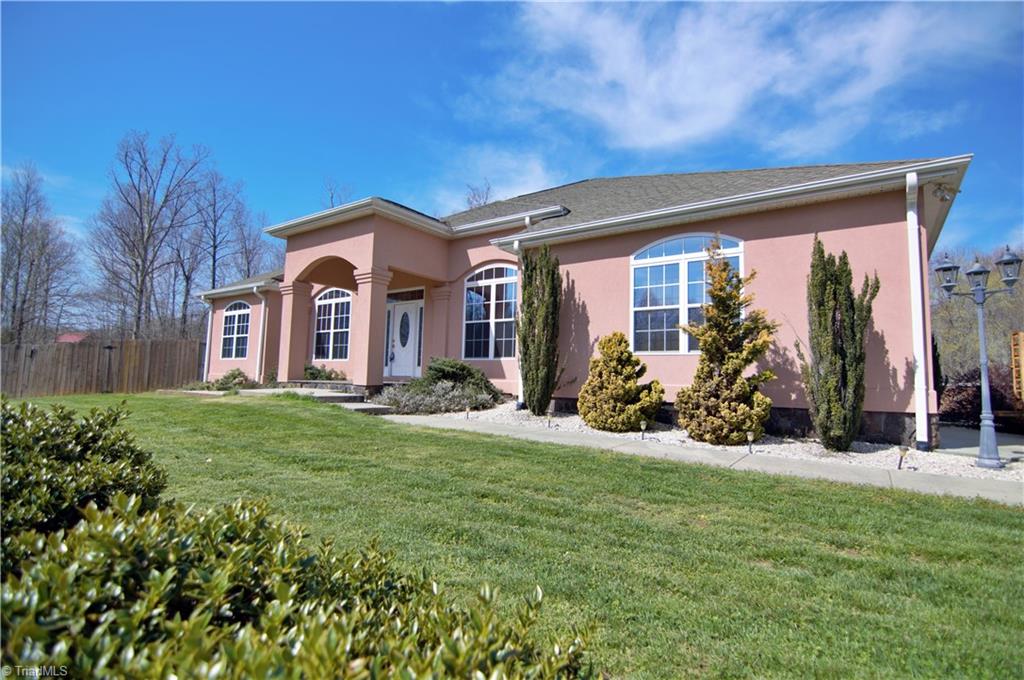 293 Winding Ridge Lane Lexington, NC 27292 - Photo 8 of 27 Gallery Image 8