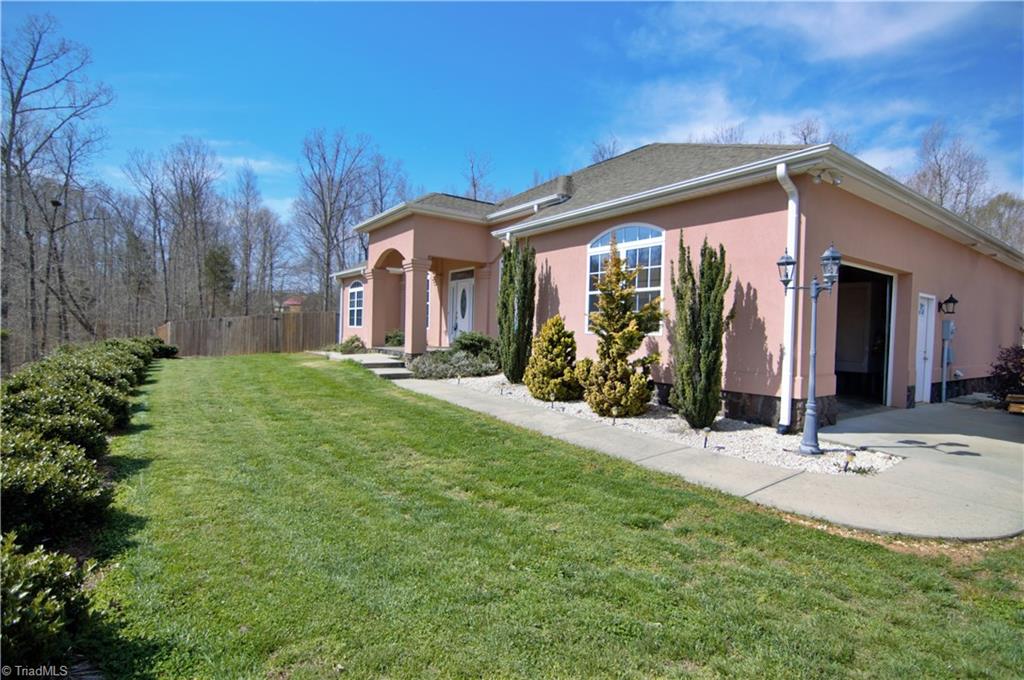 293 Winding Ridge Lane Lexington, NC 27292 - Photo 9 of 27 Gallery Image 9