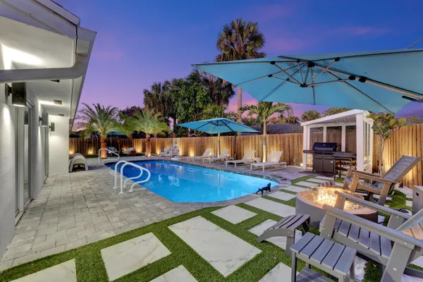 $10,000 | 707 West Boulevard Chatelaine, Delray Beach, FL 33445