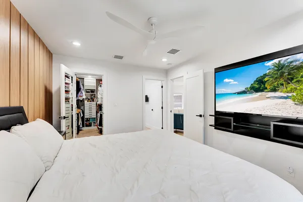 $10,000 | 707 West Boulevard Chatelaine, Delray Beach, FL 33445