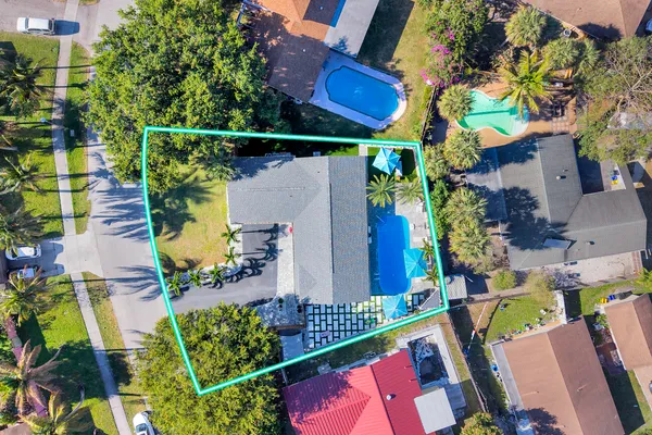 $10,000 | 707 West Boulevard Chatelaine, Delray Beach, FL 33445