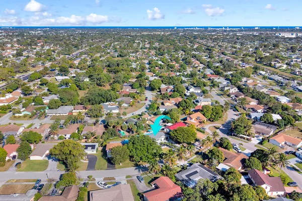 $10,000 | 707 West Boulevard Chatelaine, Delray Beach, FL 33445