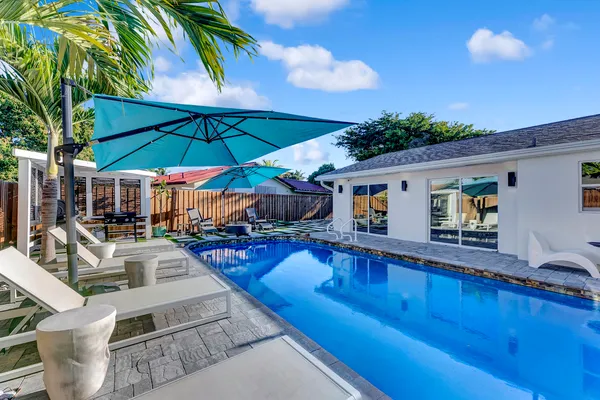 $10,000 | 707 West Boulevard Chatelaine, Delray Beach, FL 33445