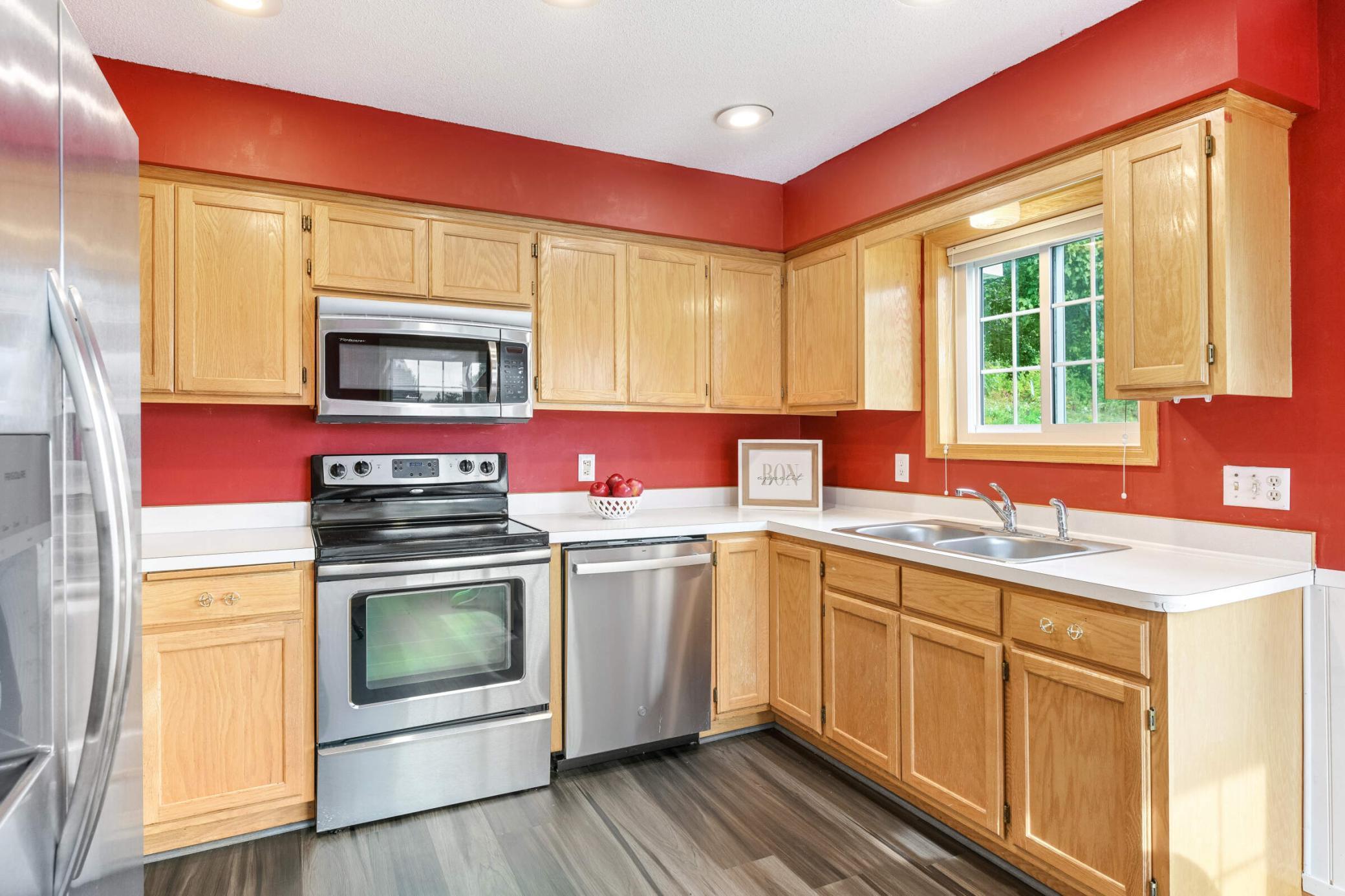 8565 Corcoran Path Inver Grove Heights, MN 55076 - Photo 10 of 20 Gallery Image 10