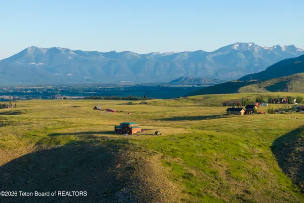 $995,000 | 7555 South Squaw Creek Road, Jackson, WY 83001