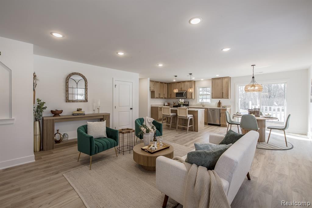 3750 Alida Avenue Rochester Hills, MI 48309 - Photo 8 of 68