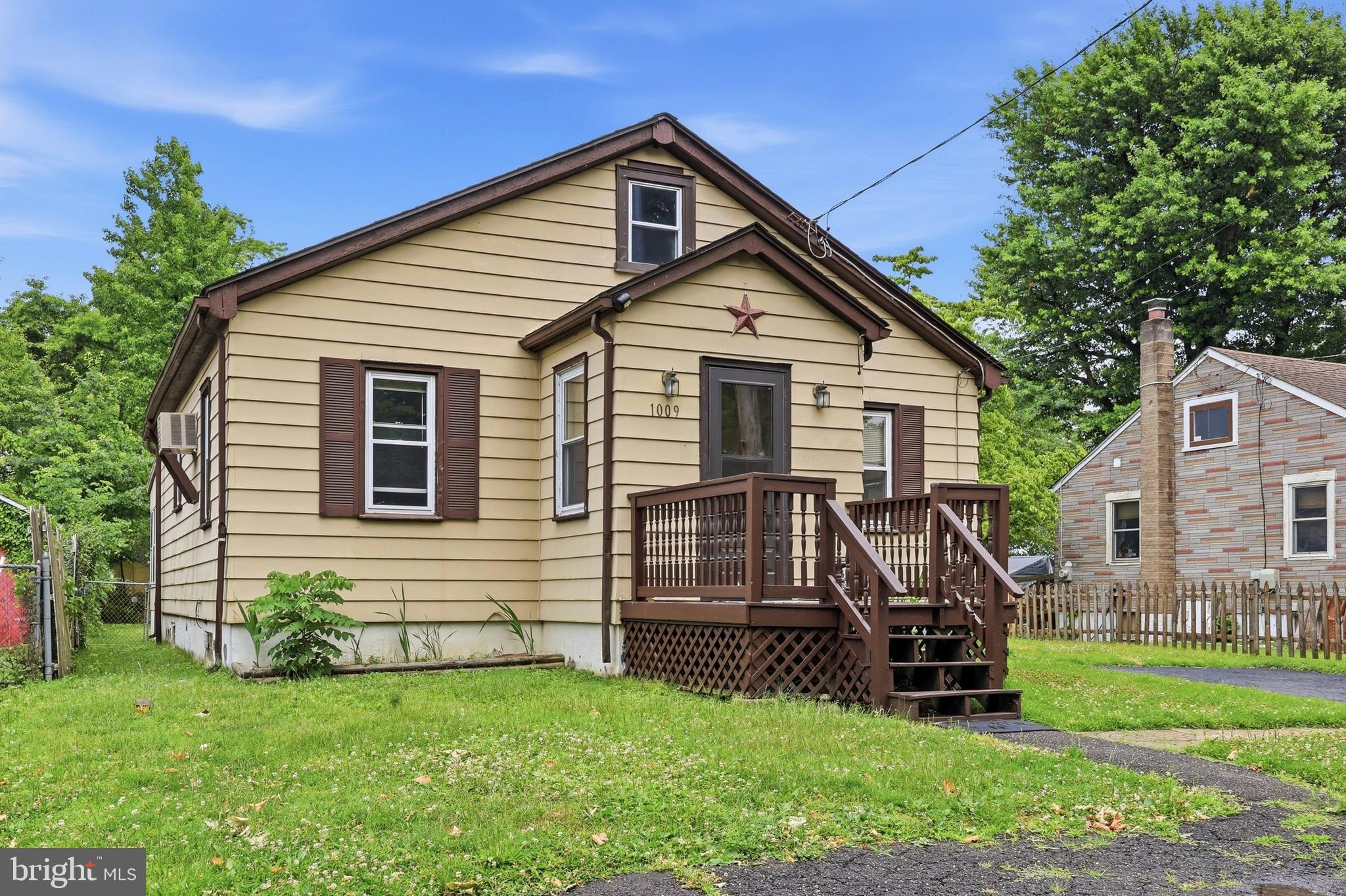 1009 Emily Avenue Croydon, PA 19021 - Photo 1 of 10