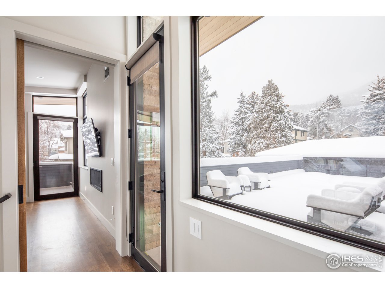 804 Euclid Avenue Boulder, CO 80302 - Photo 15 of 40 Top Floor Owner's Suite Landing