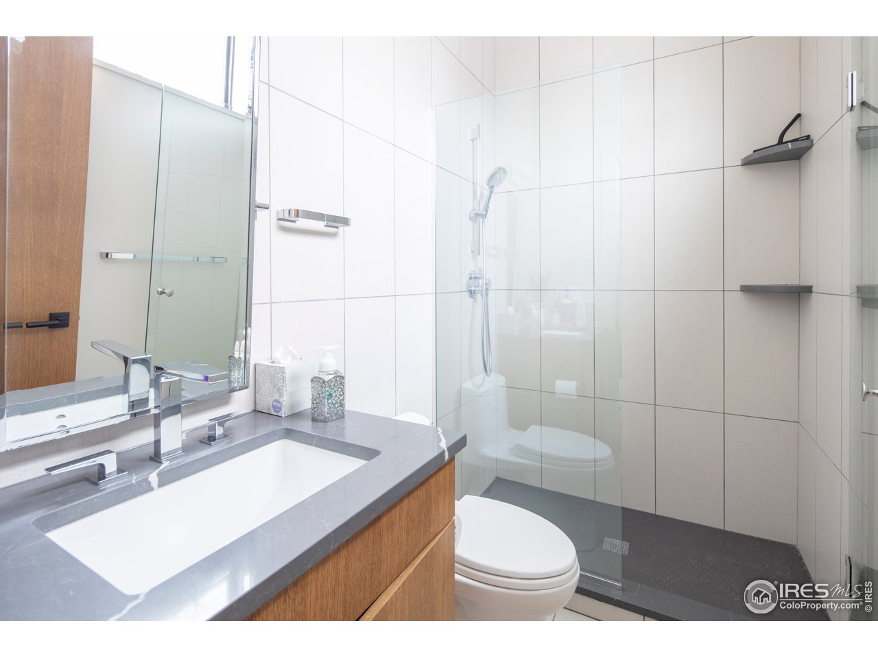 804 Euclid Avenue Boulder, CO 80302 - Photo 35 of 40 Main Floor 3/4 Bathroom