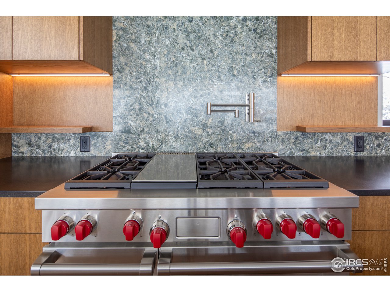 804 Euclid Avenue Boulder, CO 80302 - Photo 7 of 40 Wolf 6 Burner Gas Stove with Griddle