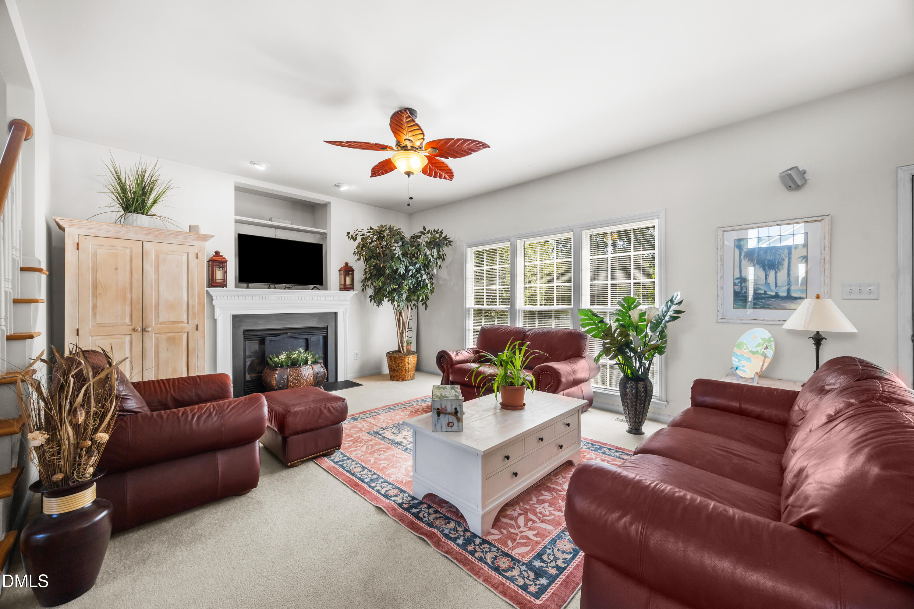 1407 Autumn Ridge Drive Durham, NC 27712 - Photo 11 of 52 Living Room